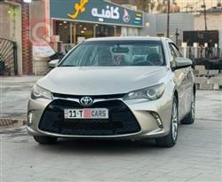 تۆیۆتا کامری